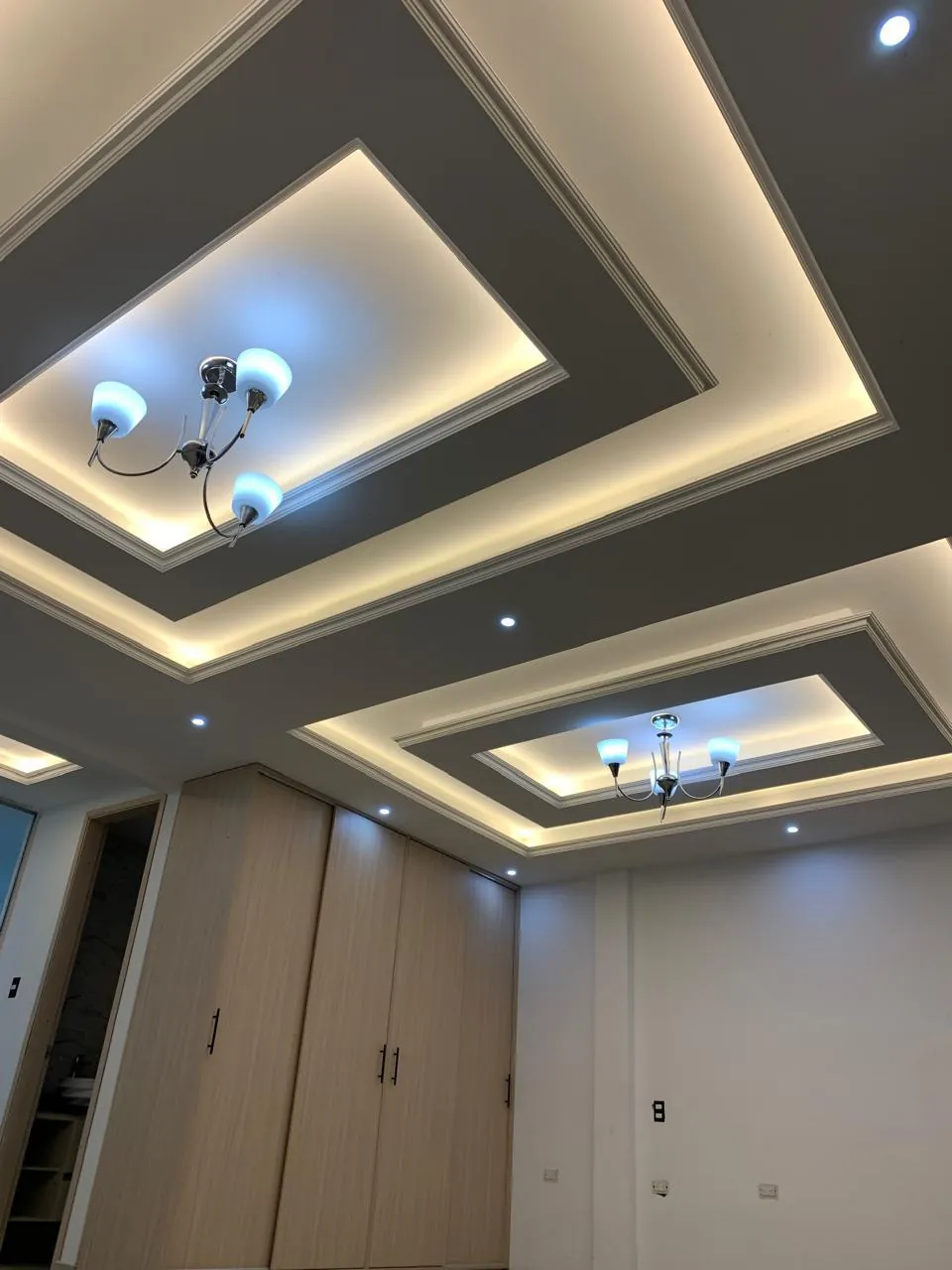 Cielos rasos — trabajo terminado en Manizales